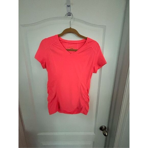 Fuda Tops - Fuda Spa Lounge Collection Tee